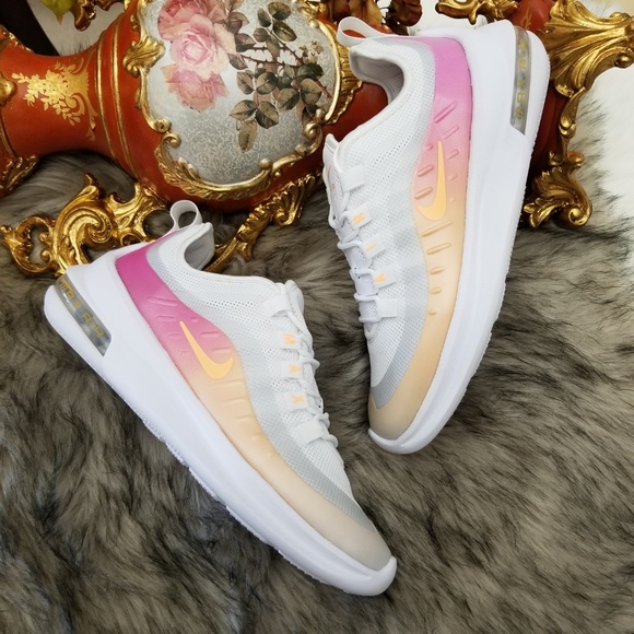 Nike Air Max Axis - Picture 2 of 8